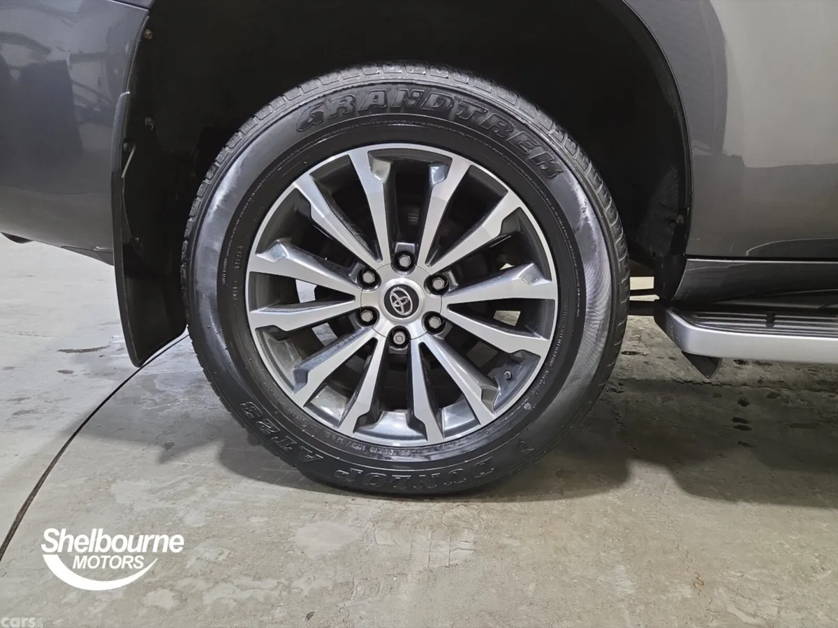 Toyota Land Cruiser SUV, Diesel, 2021, Grey