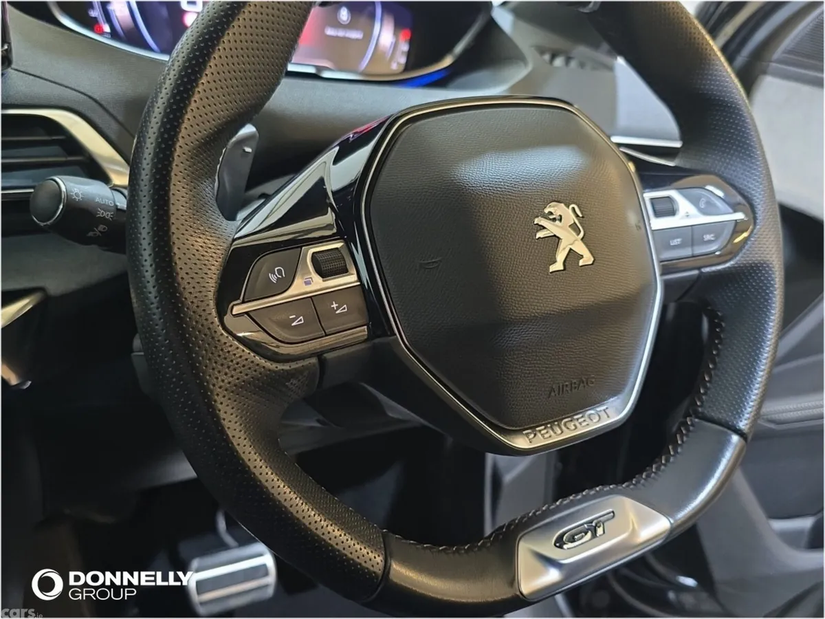 Peugeot 5008 Estate, Petrol, 2023, Black