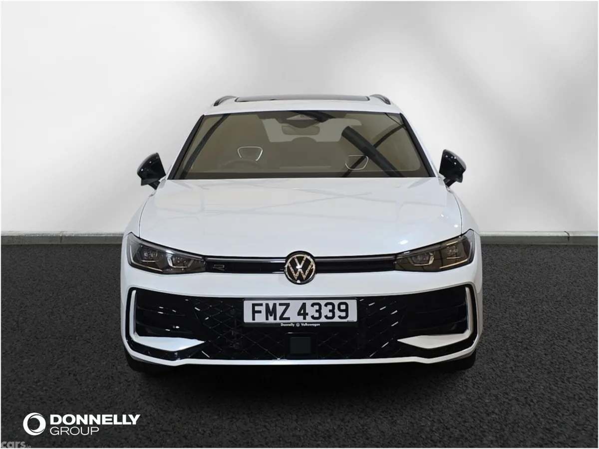 Volkswagen Passat Estate, Petrol Hybrid, 2024, White
