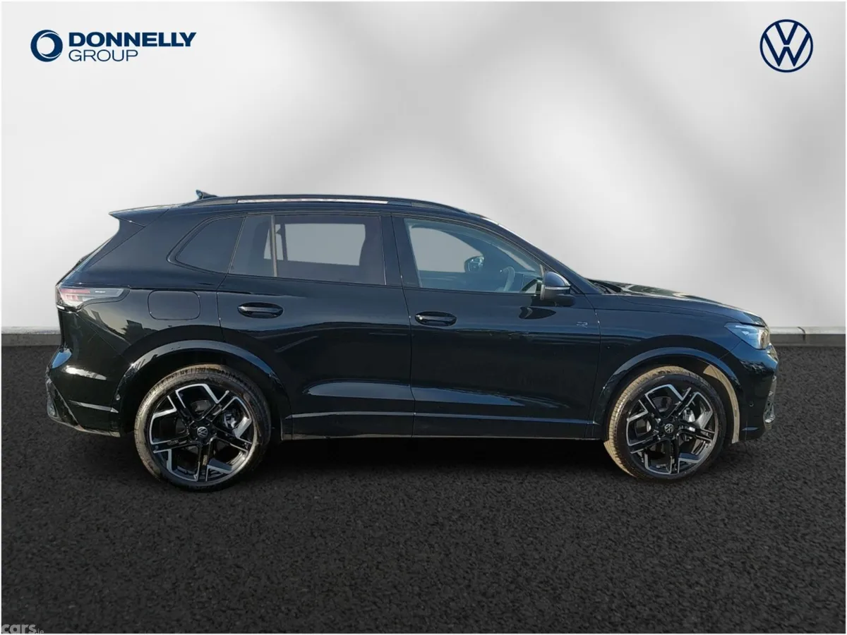 Volkswagen Tiguan Estate, Petrol Hybrid, 2026, Black