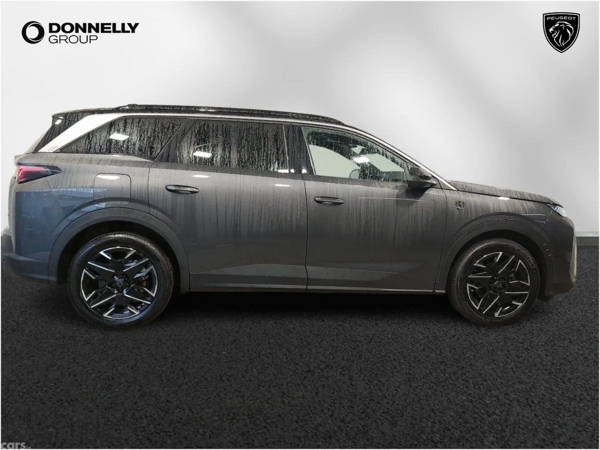 Peugeot 5008 SUV, Petrol, 2025, Grey