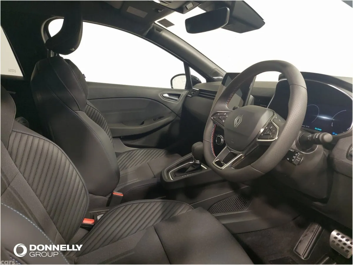 Renault Clio Hatchback, 2026, 