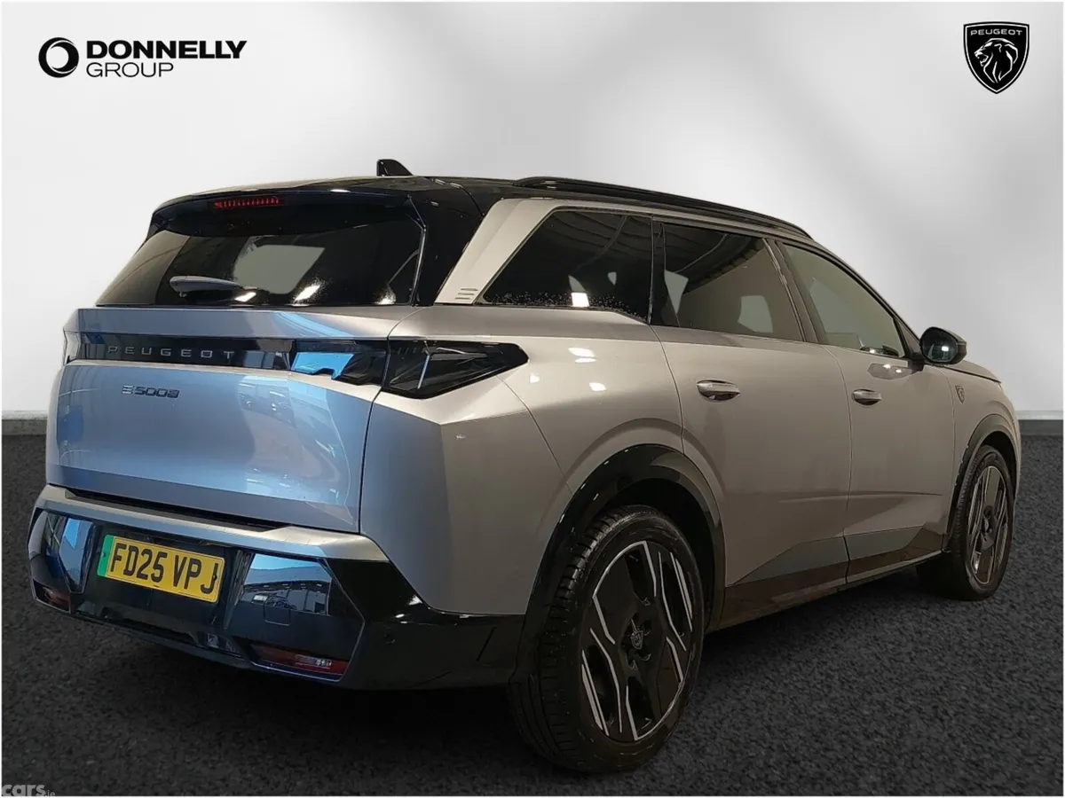 Peugeot 5008 SUV, Electric, 2025, Grey