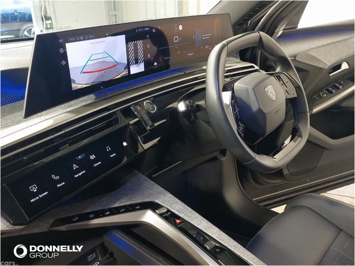 Peugeot 5008 SUV, Petrol, 2025, Grey