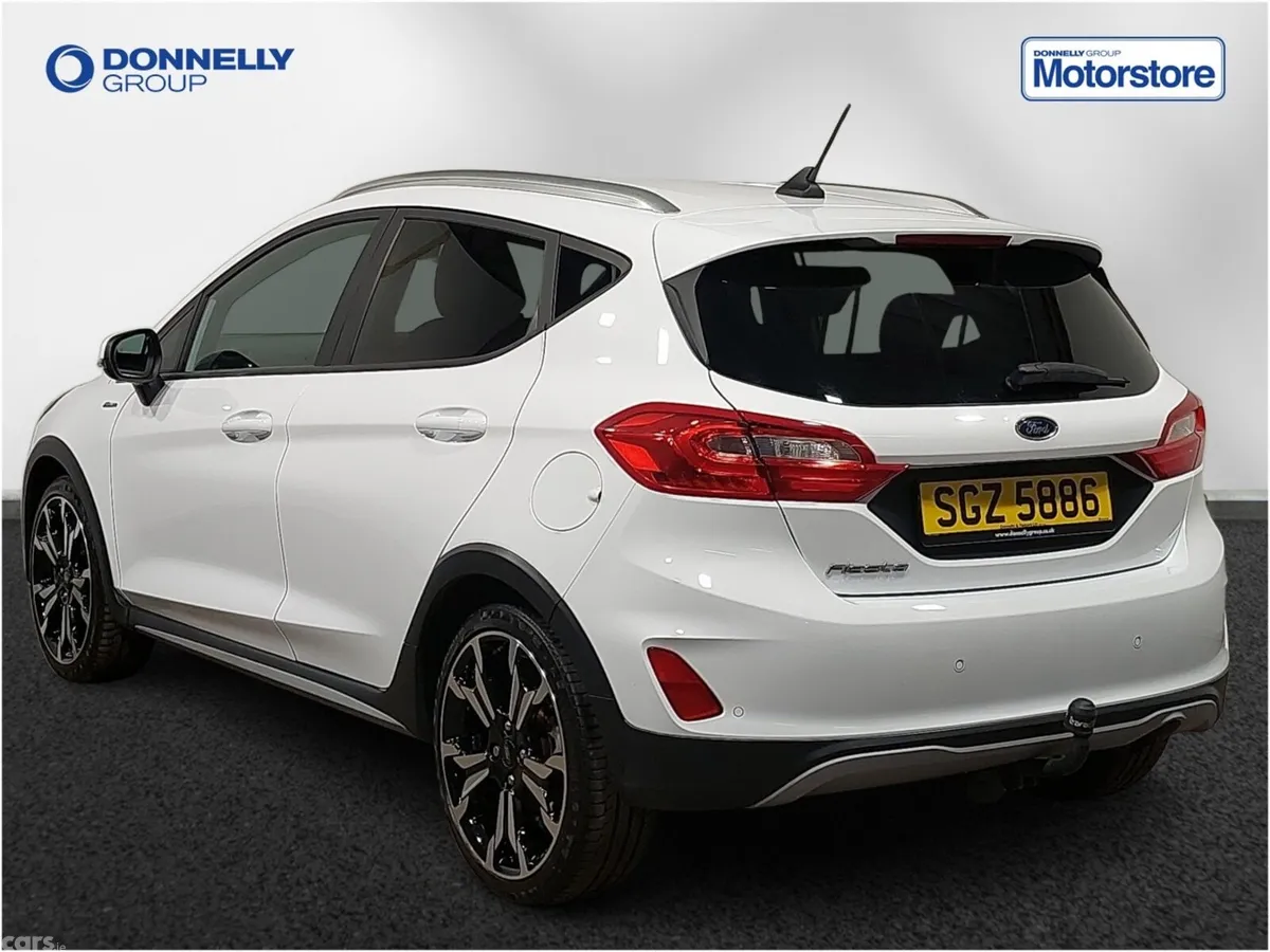 Ford Fiesta Hatchback, Petrol, 2020, White