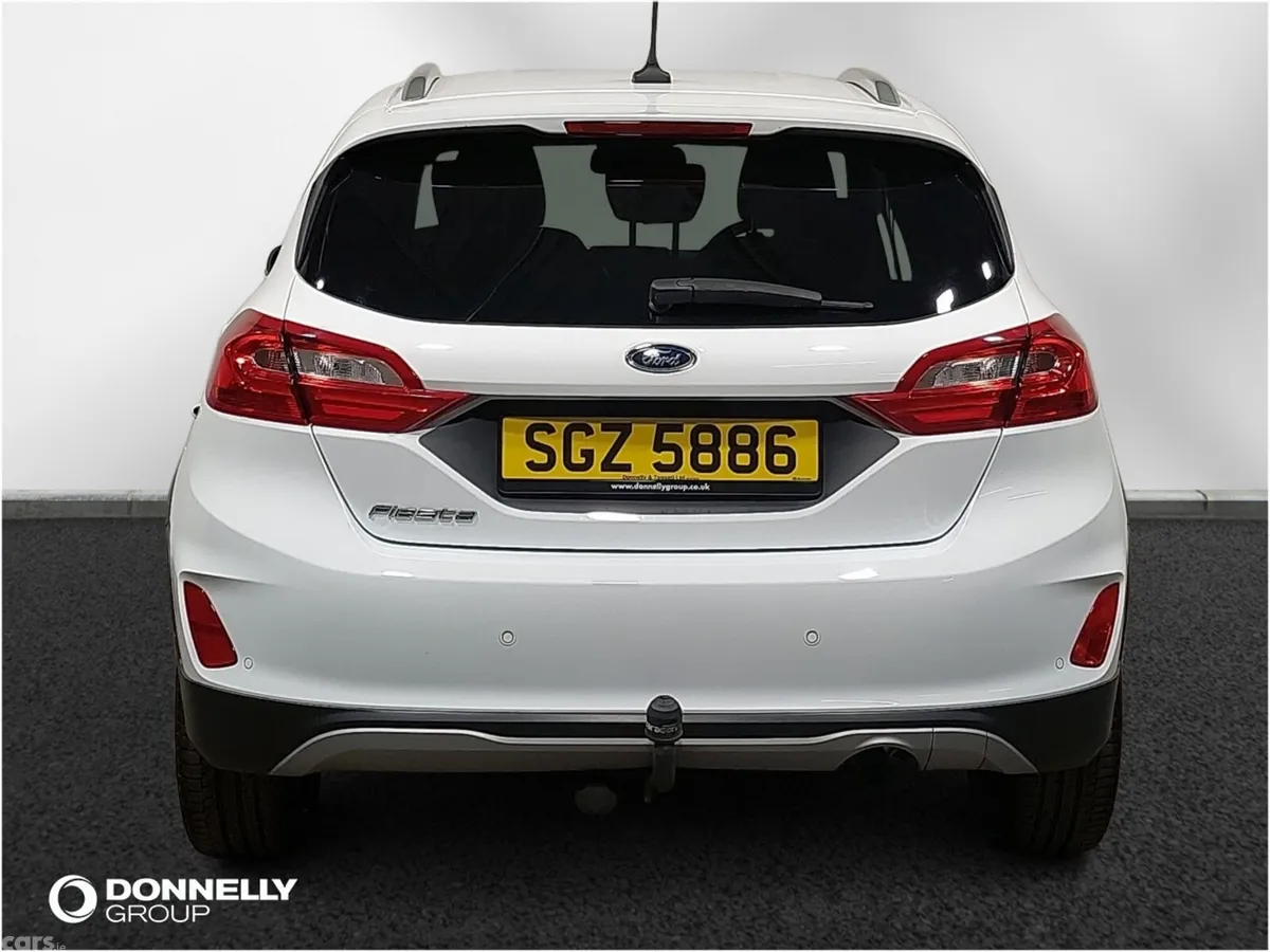 Ford Fiesta Hatchback, Petrol, 2020, White