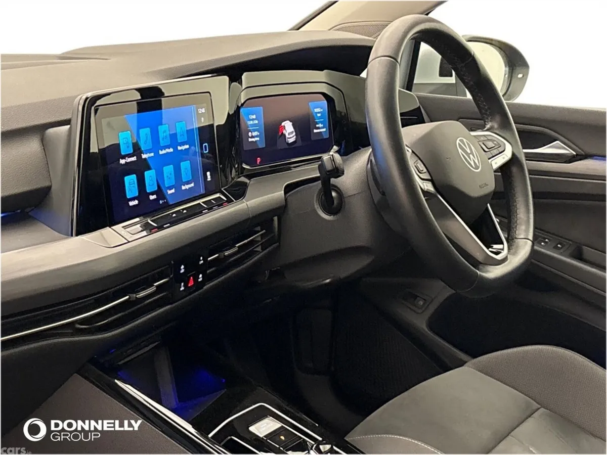 Volkswagen Golf Hatchback, Petrol Hybrid, 2023, Silver