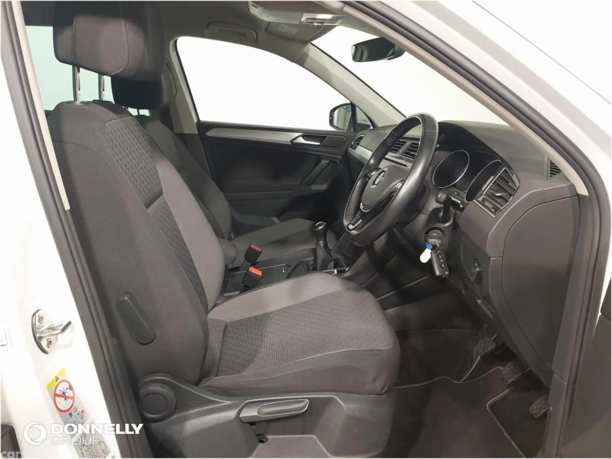 Volkswagen Tiguan Estate, Petrol, 2018, White