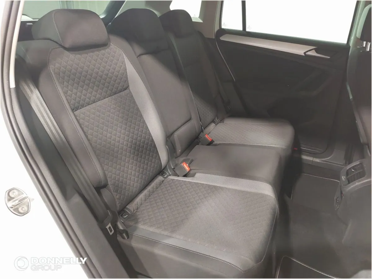Volkswagen Tiguan Estate, Petrol, 2018, White