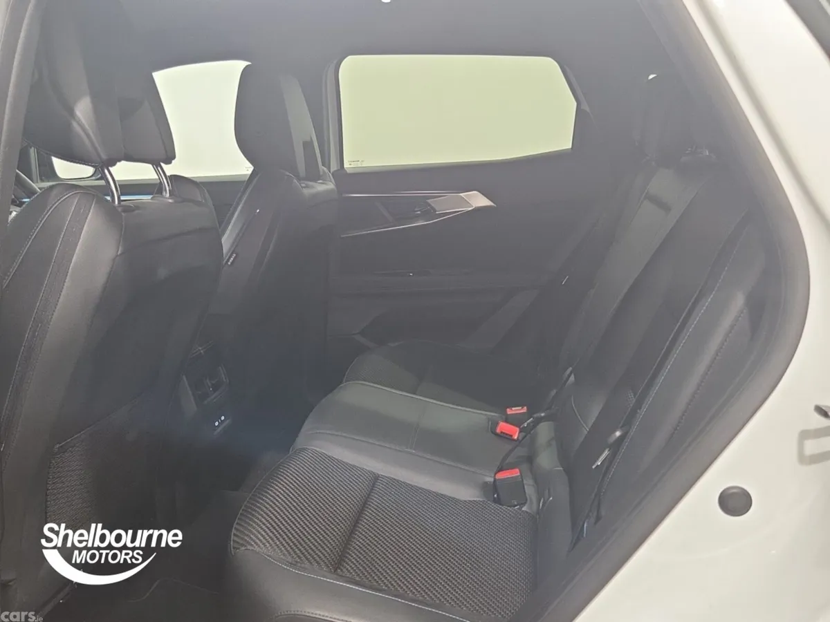 Renault Austral Estate, Petrol Hybrid, 2023, White