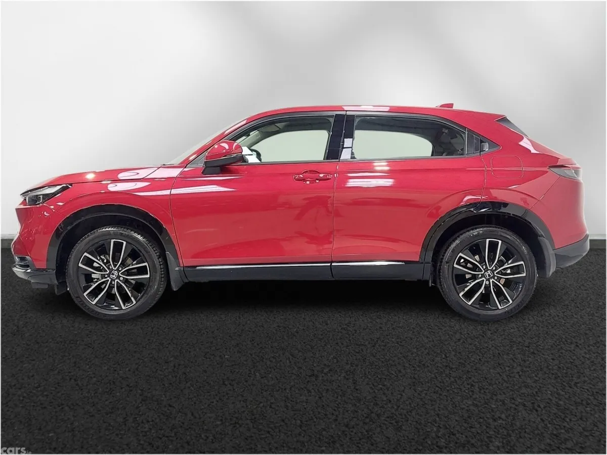 Honda HR-V Hatchback, Petrol Hybrid, 2023, Red