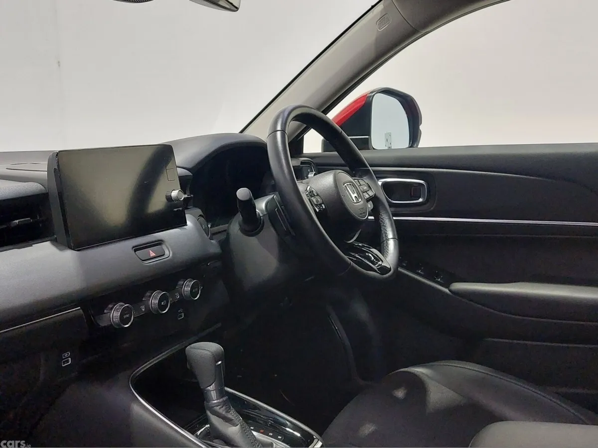 Honda HR-V Hatchback, Petrol Hybrid, 2023, Red
