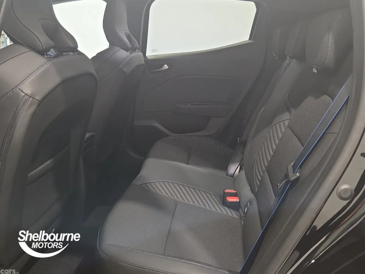Renault Clio Hatchback, 2026, 
