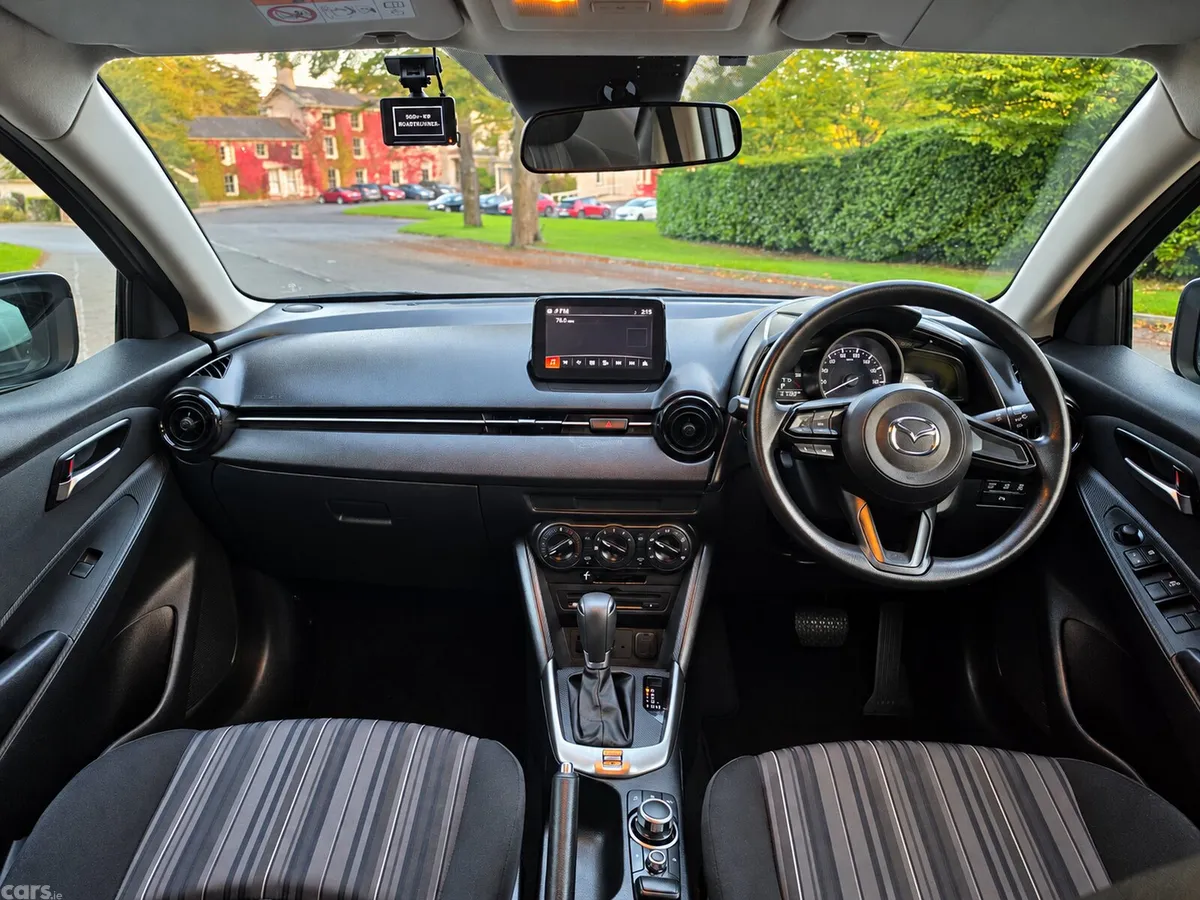 Mazda Mazda2 Hatchback, Petrol, 2021, Silver
