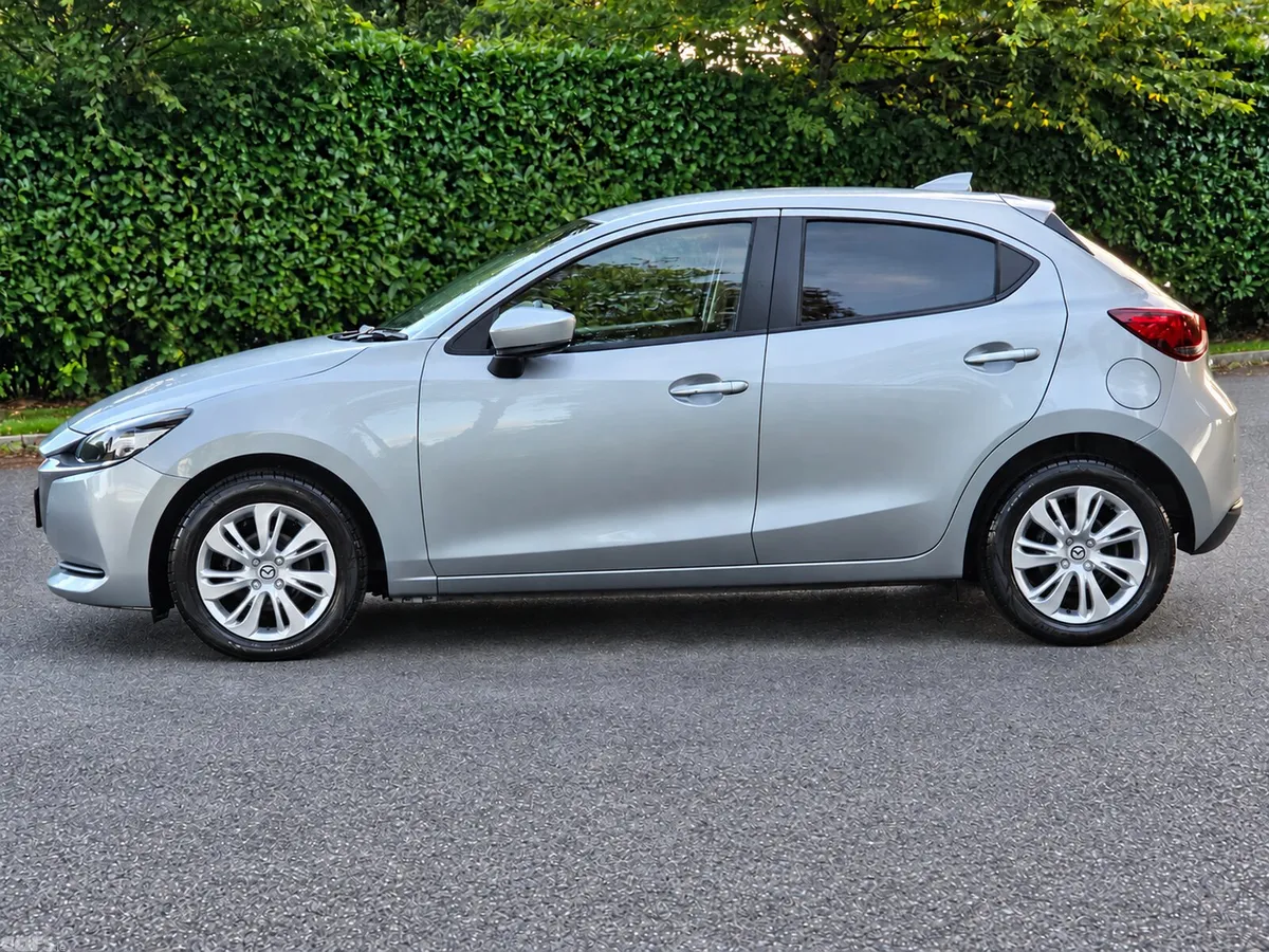 Mazda Mazda2 Hatchback, Petrol, 2021, Silver