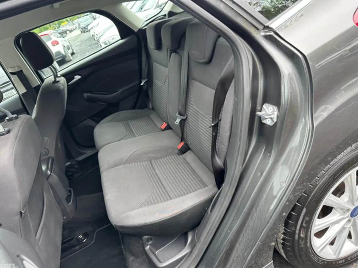 Ford Focus Hatchback, Petrol, 2018, Grey