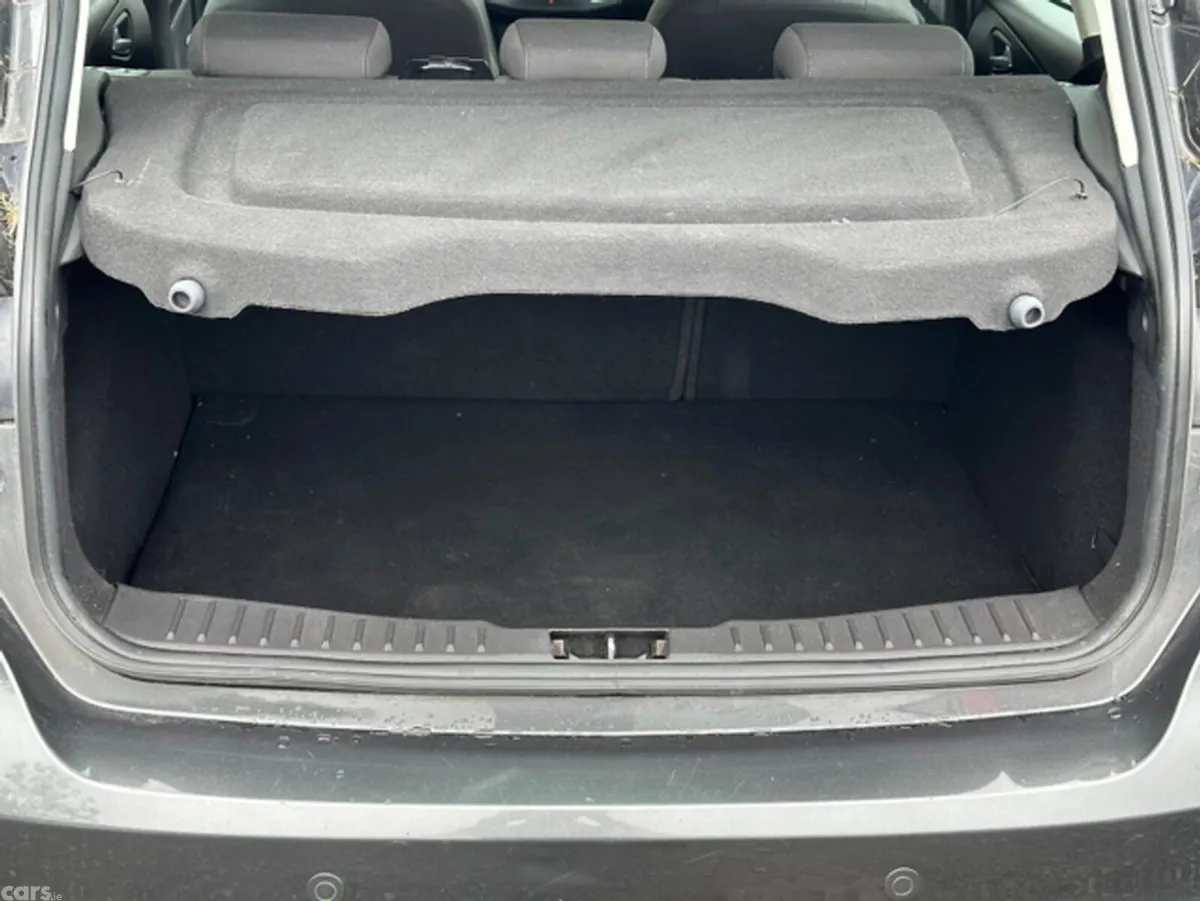 Ford Focus Hatchback, Petrol, 2018, Grey