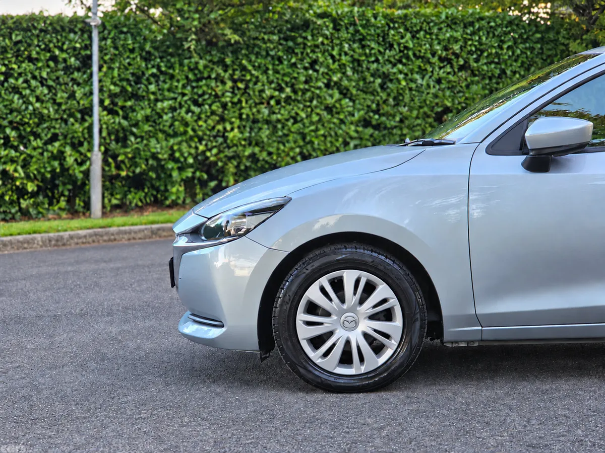 Mazda Mazda2 Hatchback, Petrol, 2021, Silver