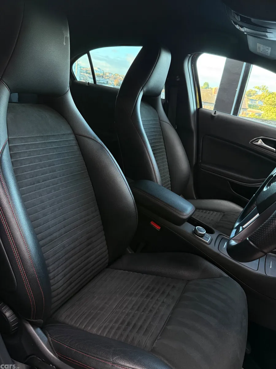 Mercedes-Benz A-Class Hatchback, Petrol, 2014, Black