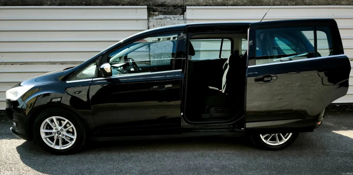 Ford Grand C-Max MPV, Diesel, 2015, Black