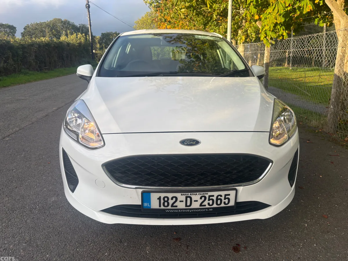 Ford Fiesta Hatchback, Petrol, 2018, White