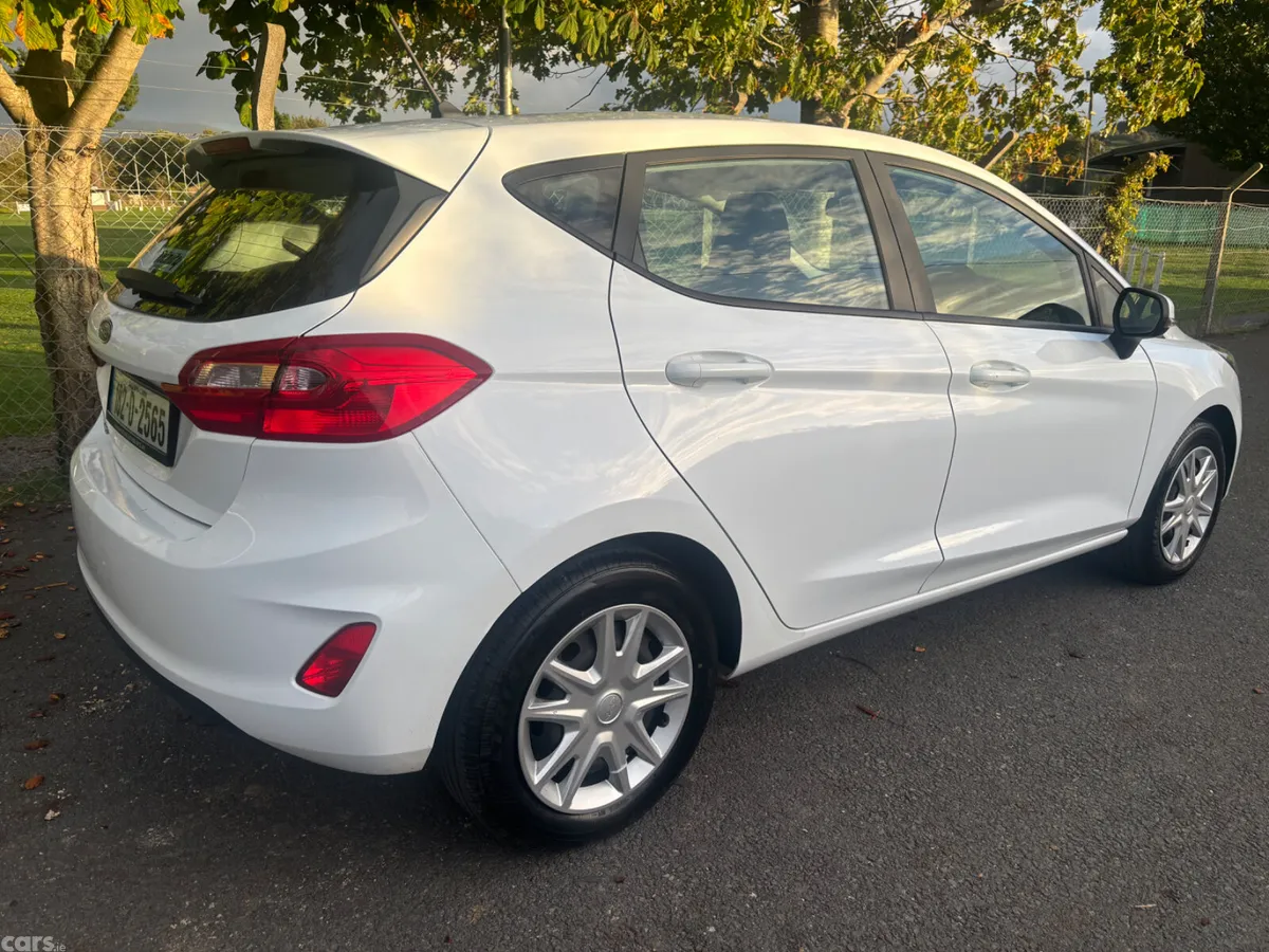 Ford Fiesta Hatchback, Petrol, 2018, White