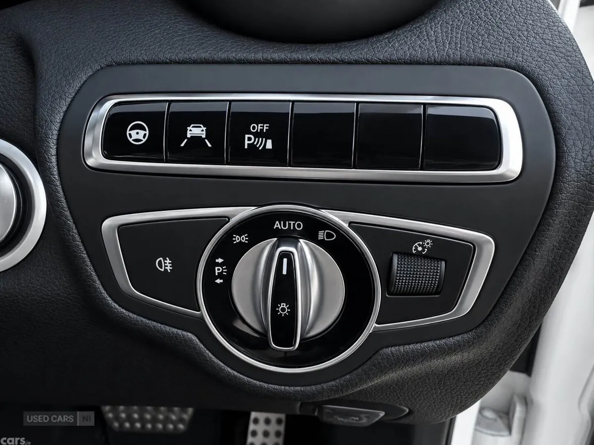 Mercedes-Benz C-Class , Petrol, 2014, White
