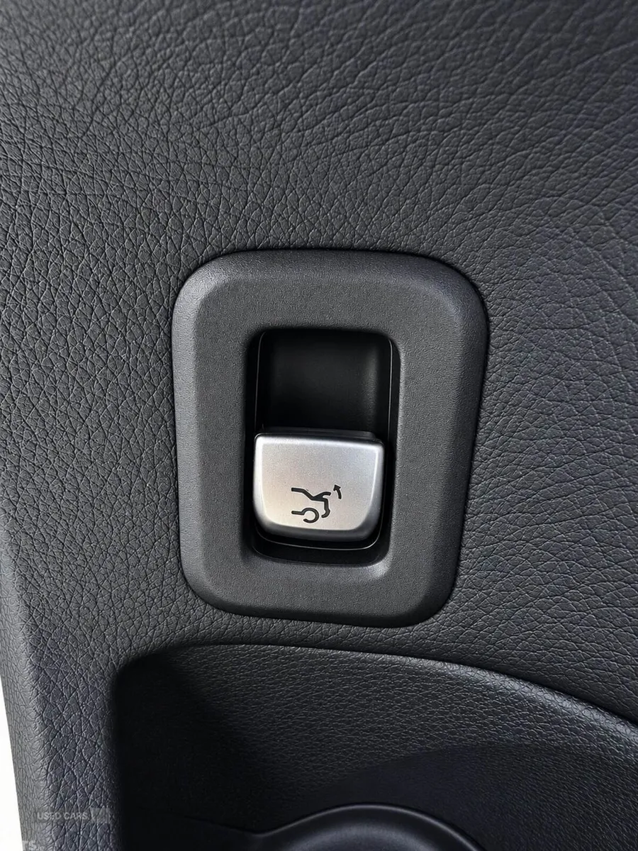 Mercedes-Benz C-Class , Petrol, 2014, White