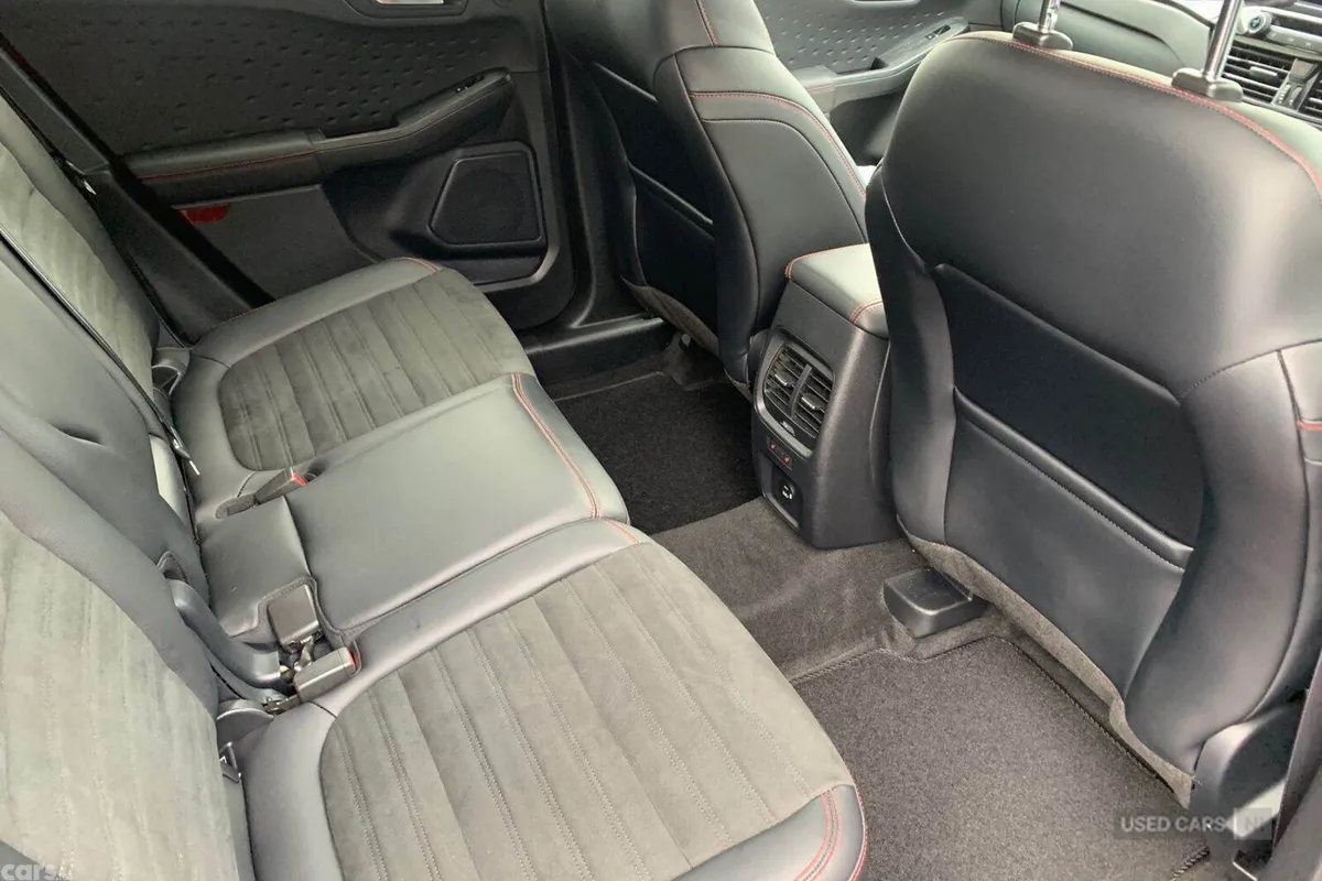 Ford Kuga SUV, Petrol, 2021, Red