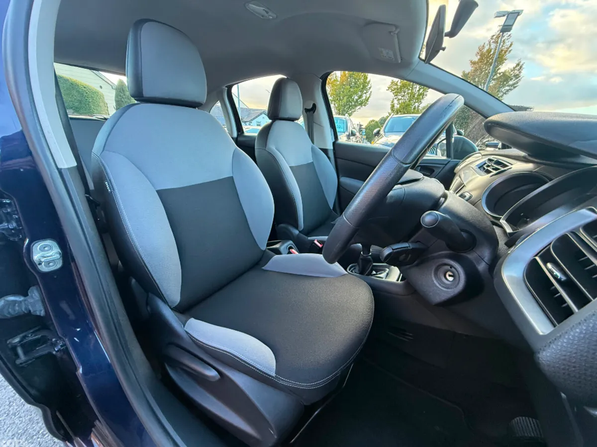 Citroen C3 Hatchback, Petrol, 2015, Blue