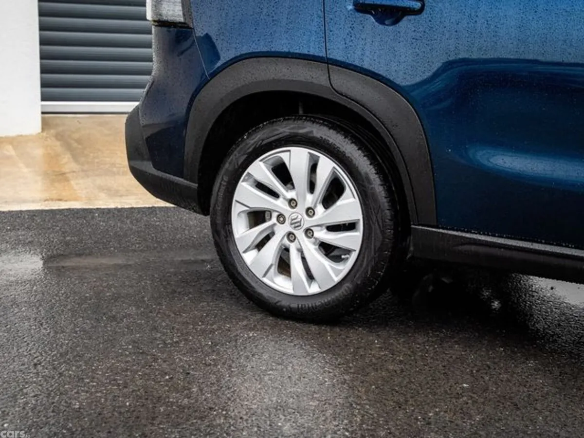 Suzuki S-CROSS Hatchback, Petrol Hybrid, 2023, Blue