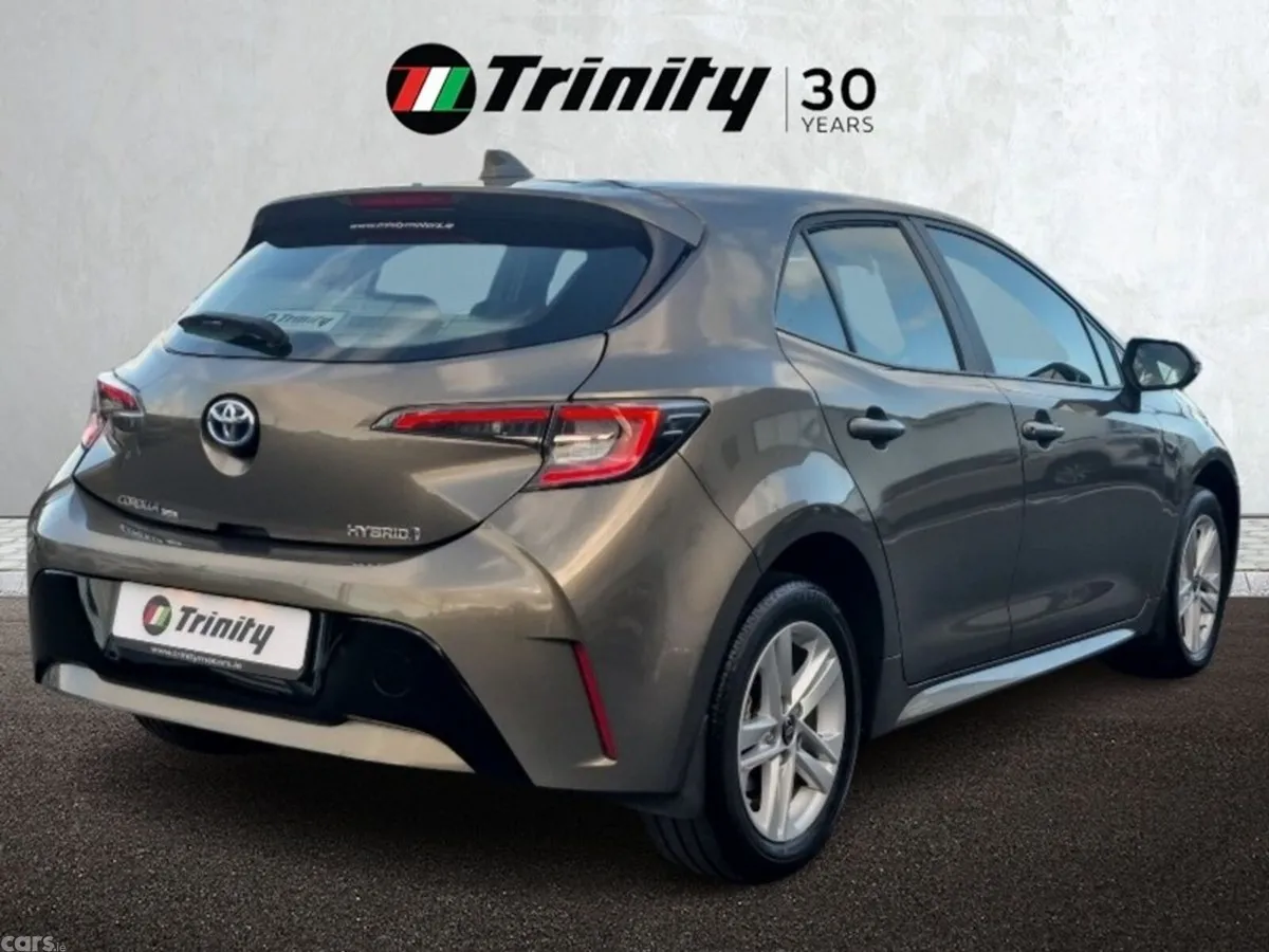 Toyota Corolla Hatchback, Petrol Hybrid, 2023, Green