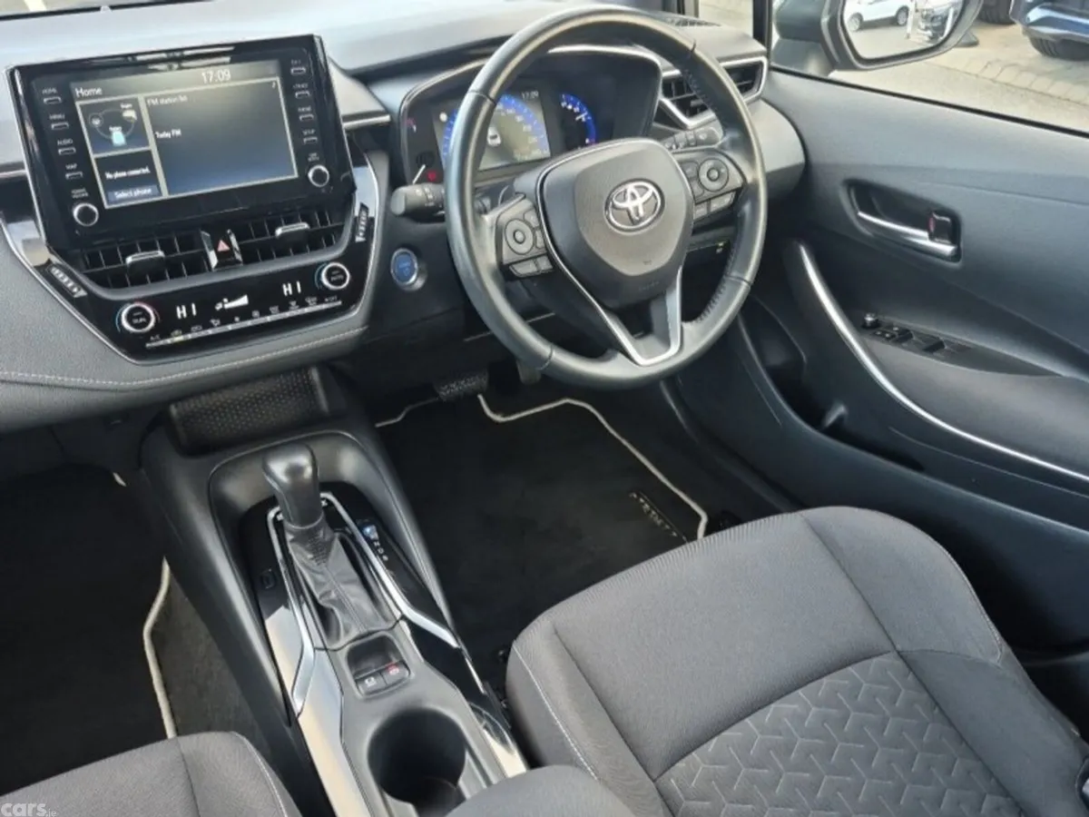 Toyota Corolla Hatchback, Petrol Hybrid, 2023, Green