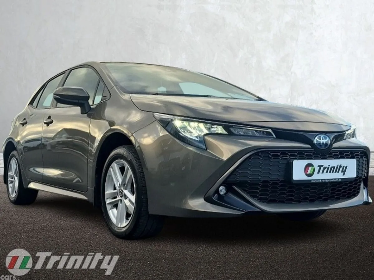 Toyota Corolla Hatchback, Petrol Hybrid, 2023, Green