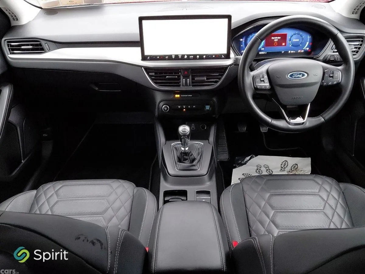 Ford Focus Hatchback, Petrol, 2024, Red