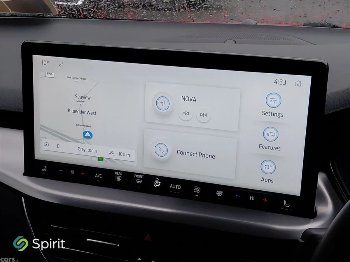 Ford Focus Hatchback, Petrol, 2024, Red