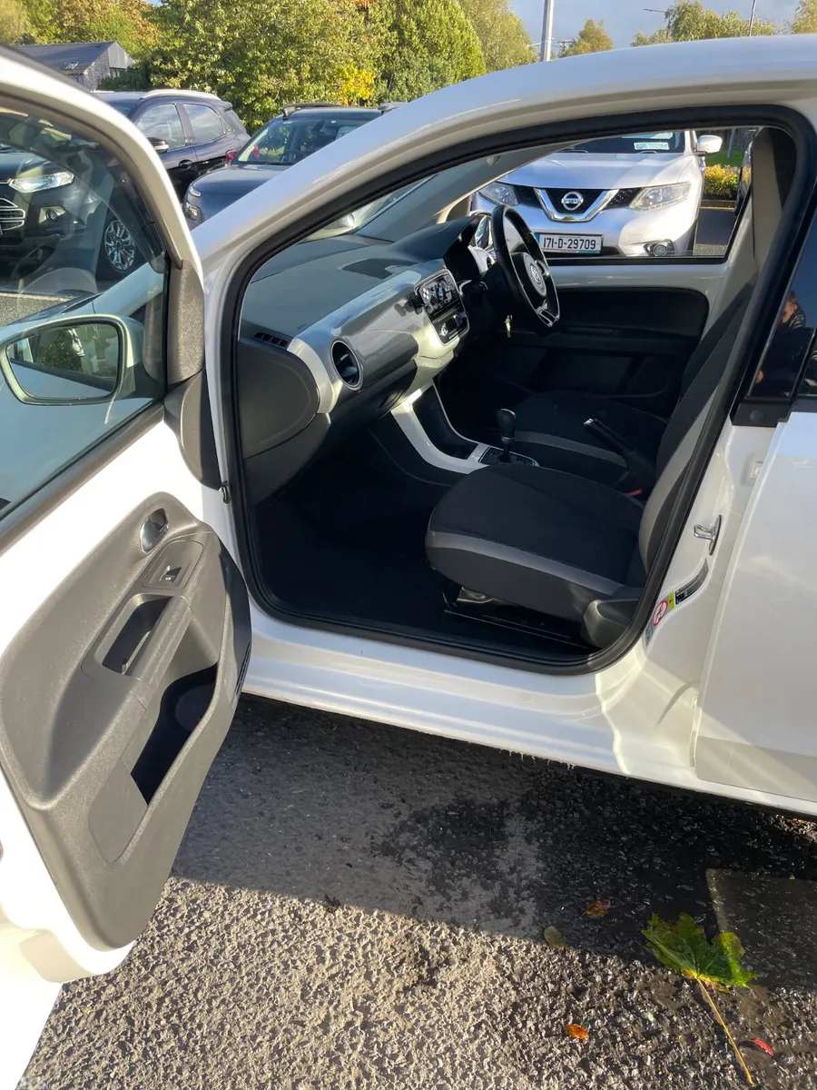 Volkswagen up! Hatchback, Petrol, 2014, White