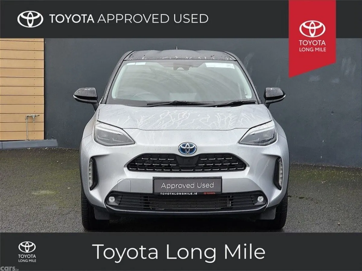 Toyota Yaris Cross SUV, Petrol Hybrid, 2023, Grey