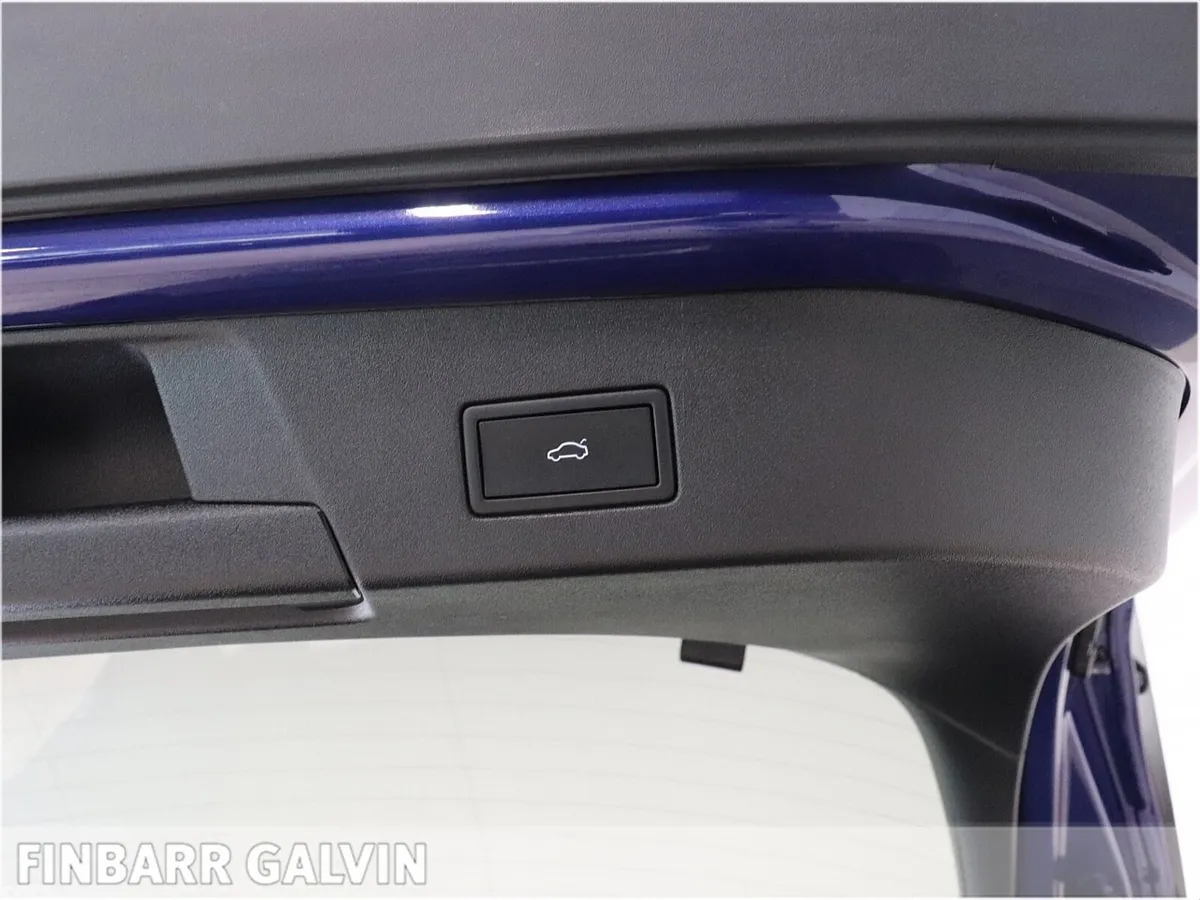 Volkswagen ID.5 Estate, Electric, 2023, Blue