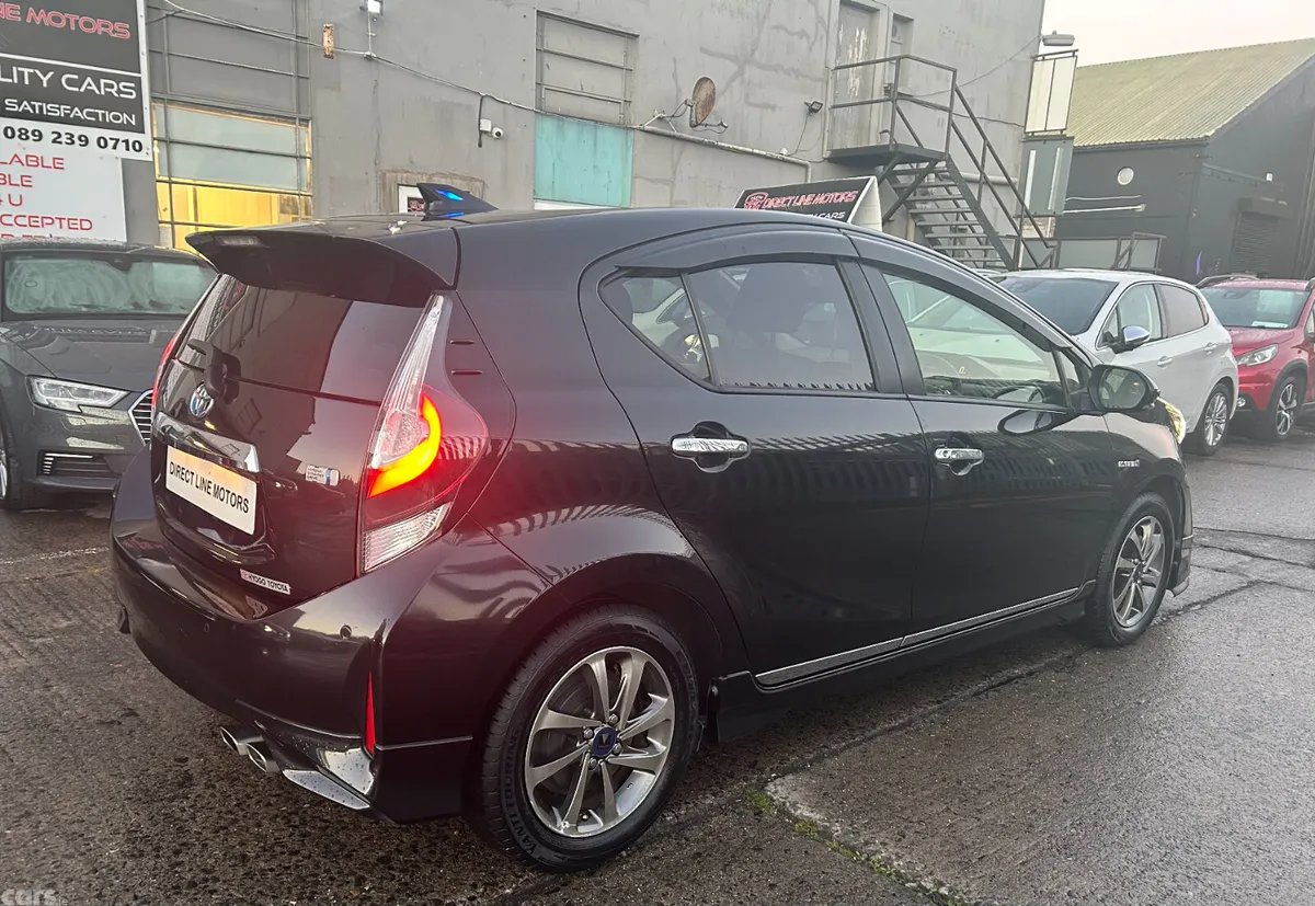 Toyota Aqua Hatchback, Petrol Hybrid, 2019, Black