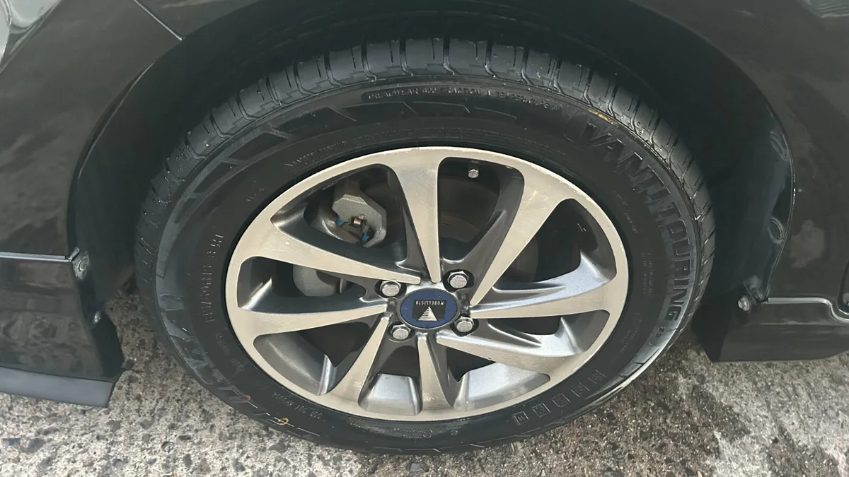 Toyota Aqua Hatchback, Petrol Hybrid, 2019, Black