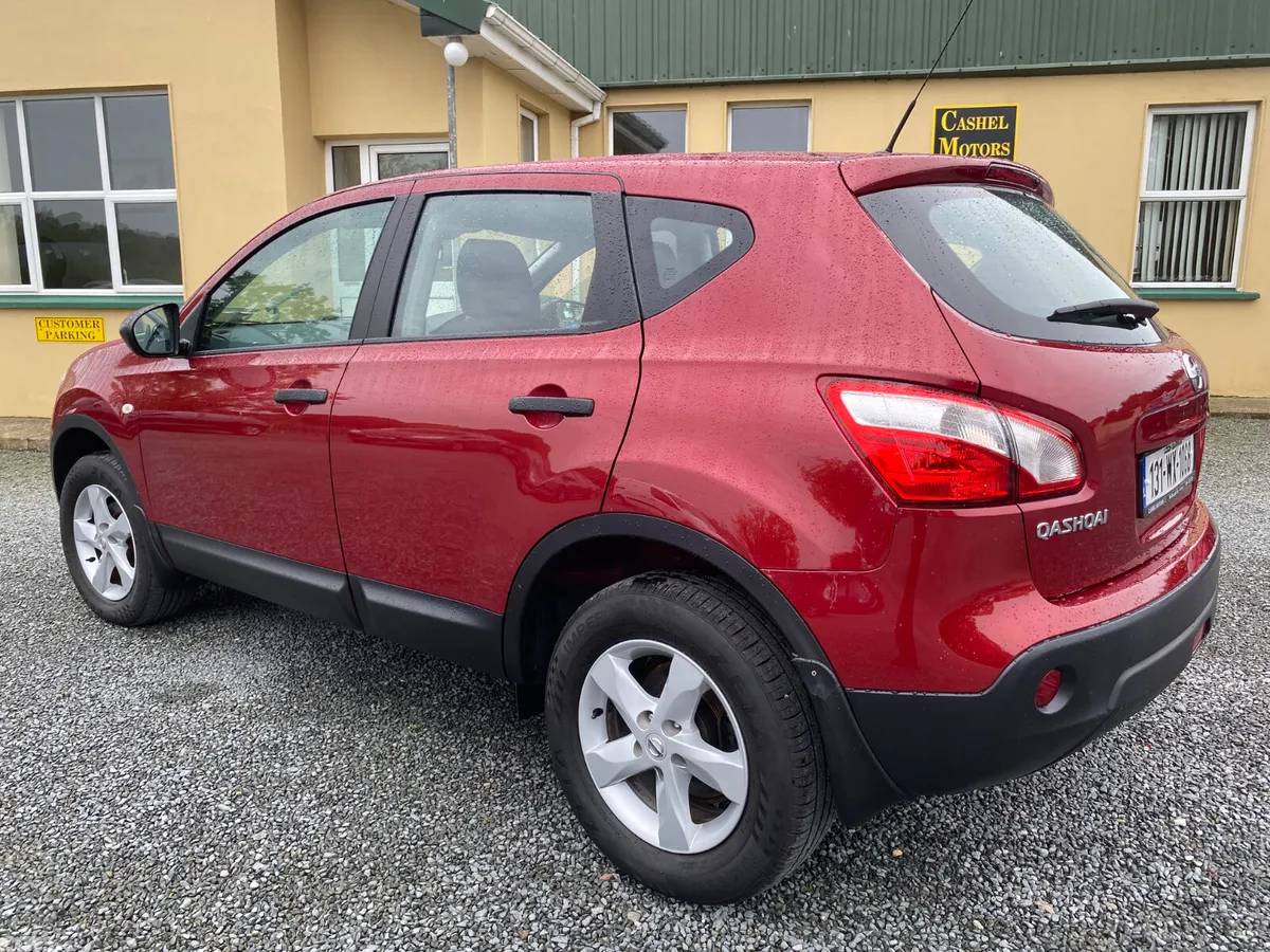 Nissan Qashqai MPV, Diesel, 2013, Red