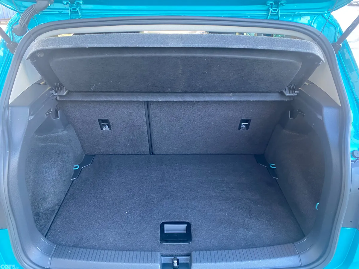 Volkswagen T-Cross Estate/Jeep, Petrol, 2019, Green