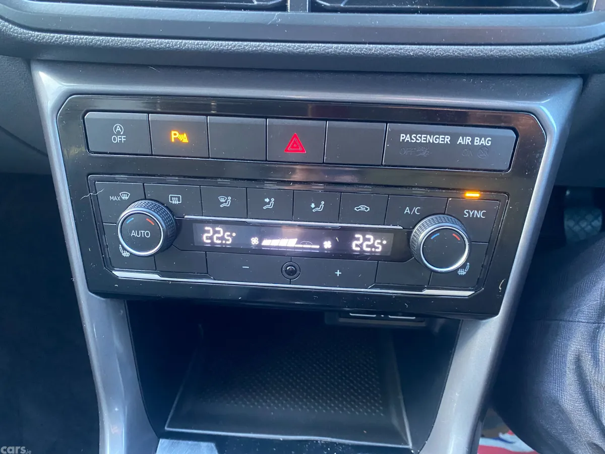 Volkswagen T-Cross Estate/Jeep, Petrol, 2019, Green
