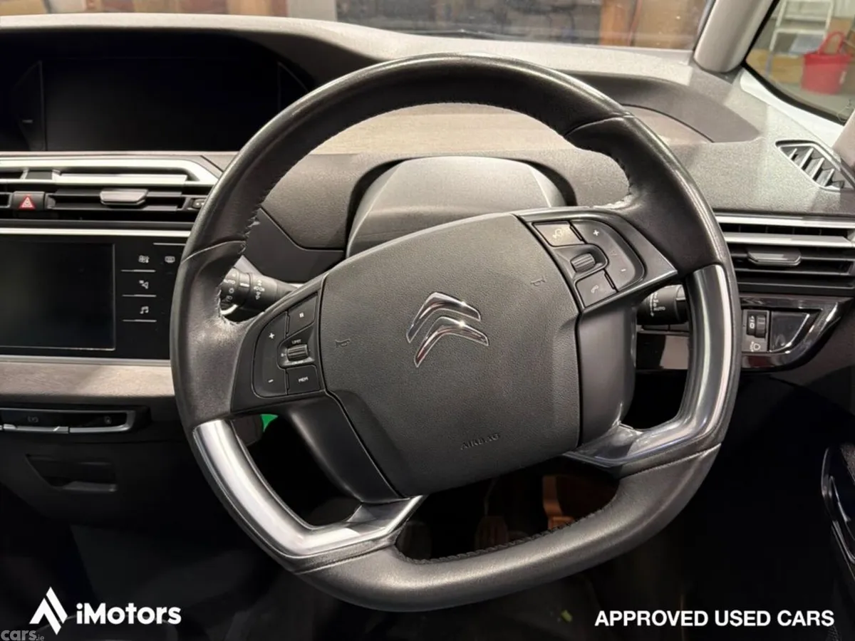 Citroen C4 Spacetourer MPV, Diesel, 2019, Red