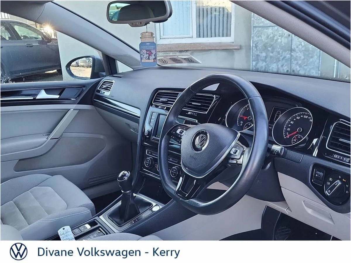 Volkswagen Golf Hatchback, Diesel, 2016, Grey