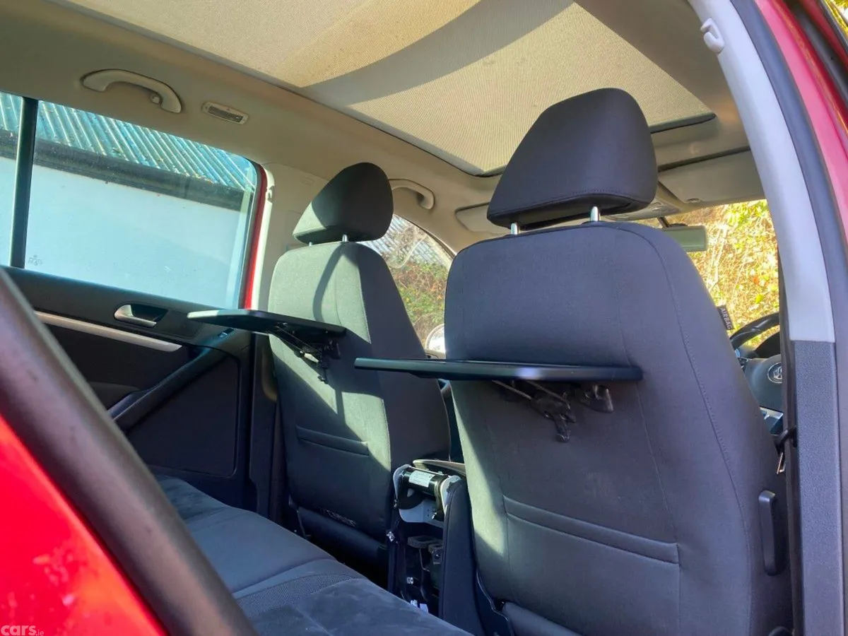 Volkswagen Tiguan SUV, Diesel, 2015, Red