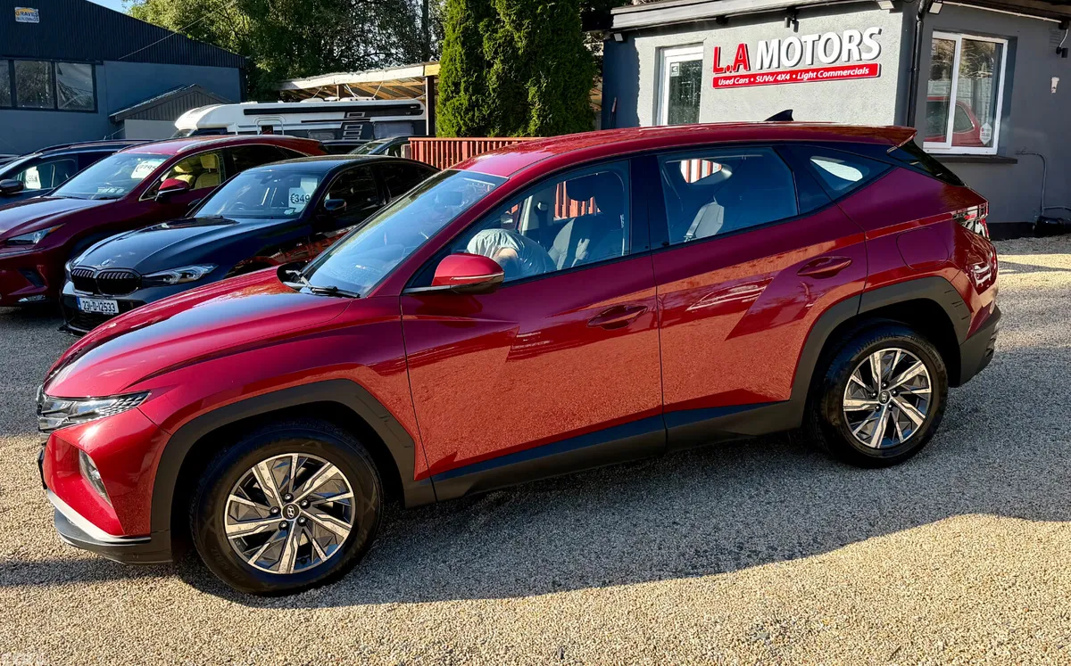 Hyundai Tucson SUV, Petrol Hybrid, 2022, Red