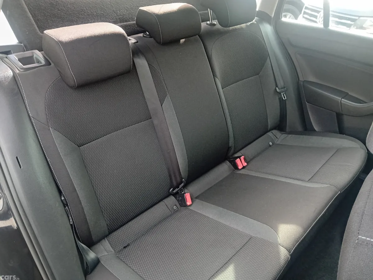 Skoda Rapid Hatchback, Diesel, 2015, Black