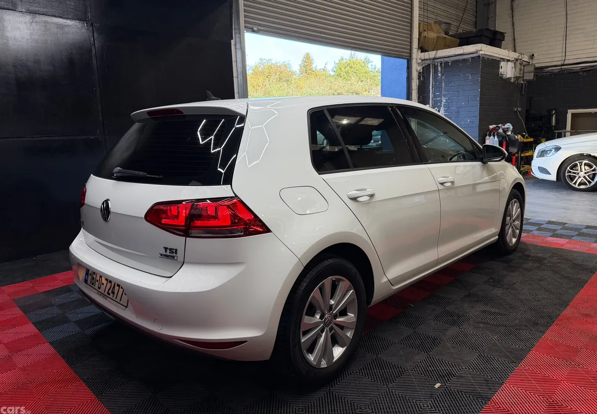 Volkswagen Golf Hatchback, Petrol, 2016, White